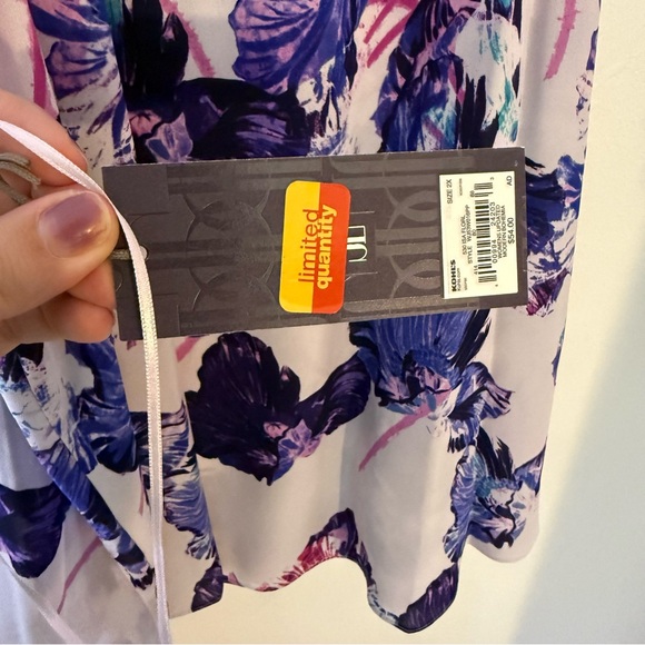 JENNIFER LOPEZ SLEEVELESS TOP, SZ 2X, NWT - Picture 5 of 6